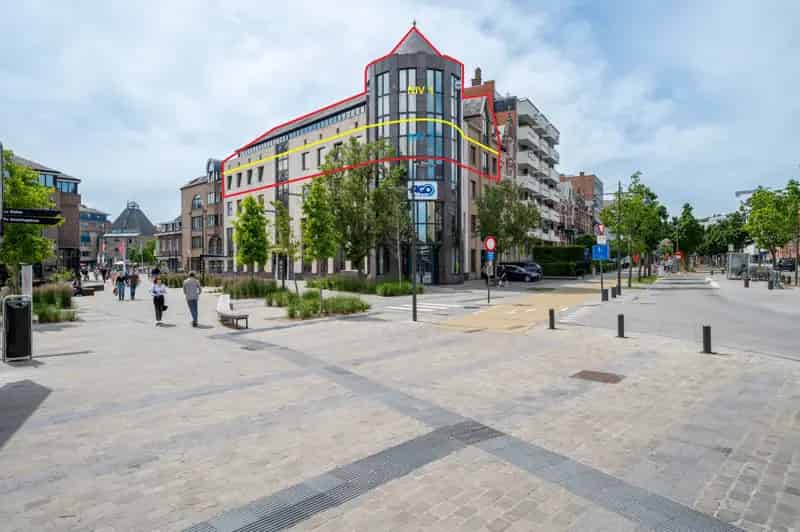 Kantoor Te Zoutleeuw Te renoveren Kasteelwoning 784m²