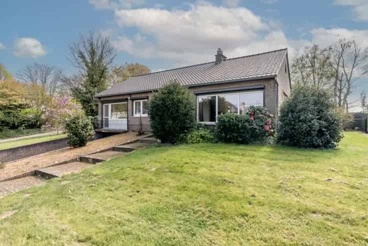 Huis Te Koop 3 slaapkamers Grote Tuin Nabij Diest
