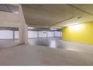 Garagebox te Koop Nieuwpoort Ruime Vlotte Inrijding Modern Comfort