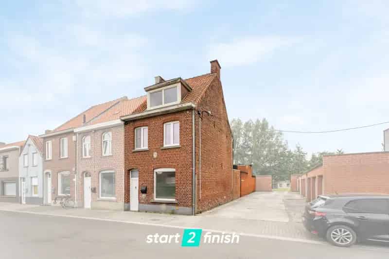Huis te koop Izegem: Instapklare halfopen bebouwing 3 slaapkamers