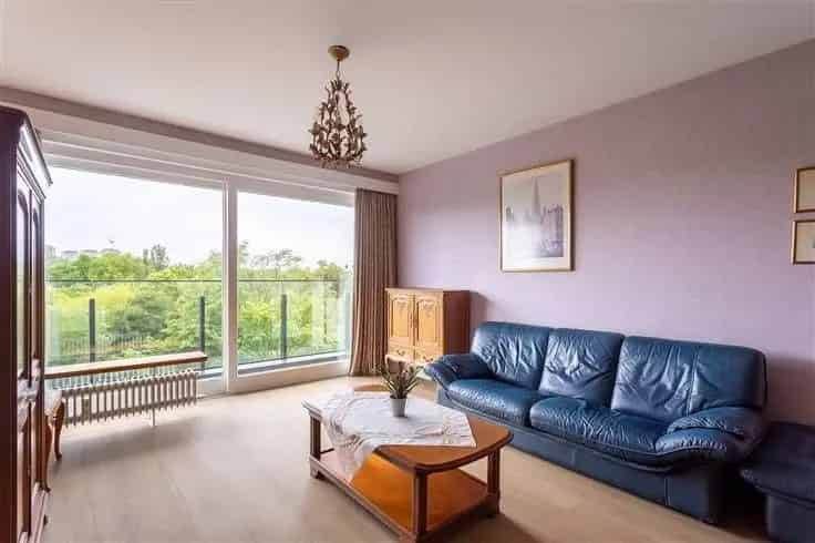 Zonnig 2 Slaapkamer Appartement Te Koop Merksem