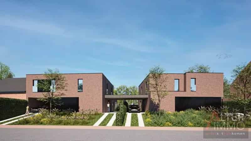 Nieuwbouwwoning E peil 10 Carport