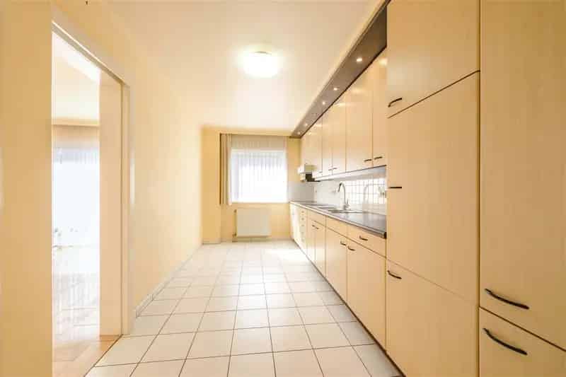 Appartement te koop Meulebeke 2 slaapkamers garage 38 rendement