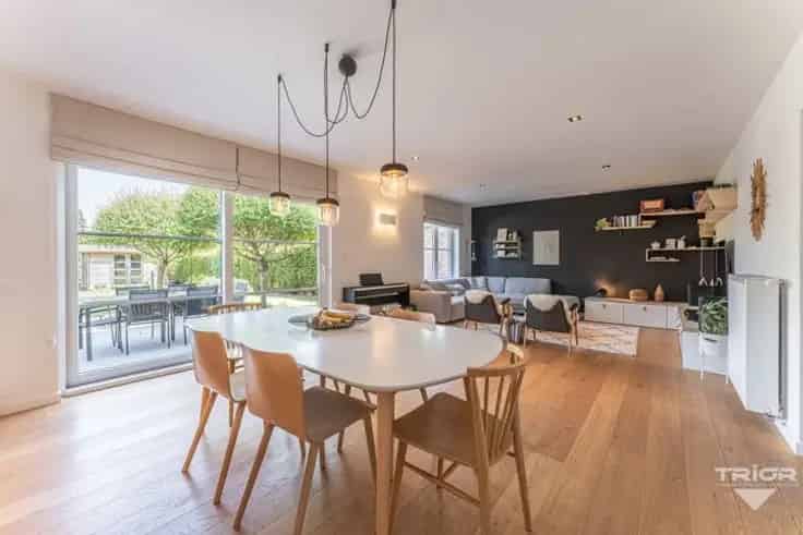 Ruime gezinswoning te Waterloo - 5 slaapkamers - 240m²