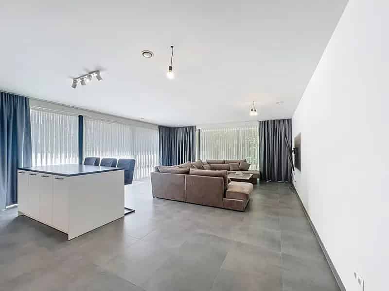 Appartement te koop: Stijlvol & Lichtrijk 2 Slaapkamers