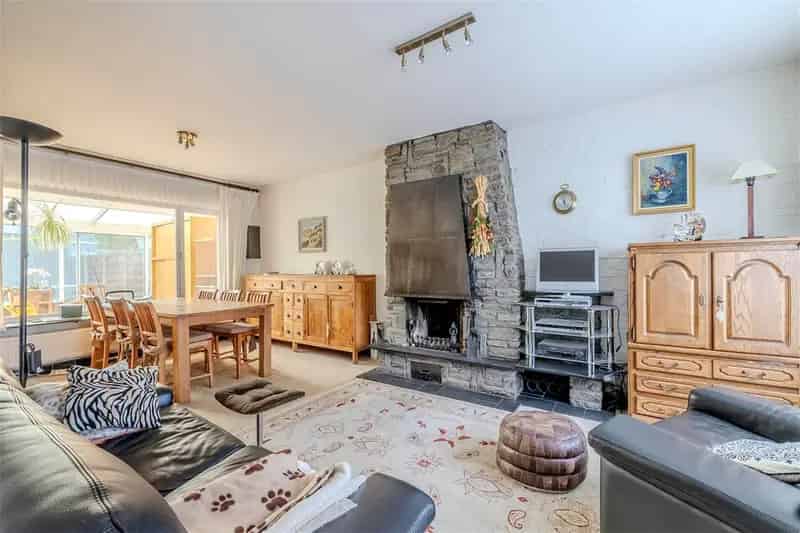 Ruime woning te moderniseren Herentals 5 slaapkamers