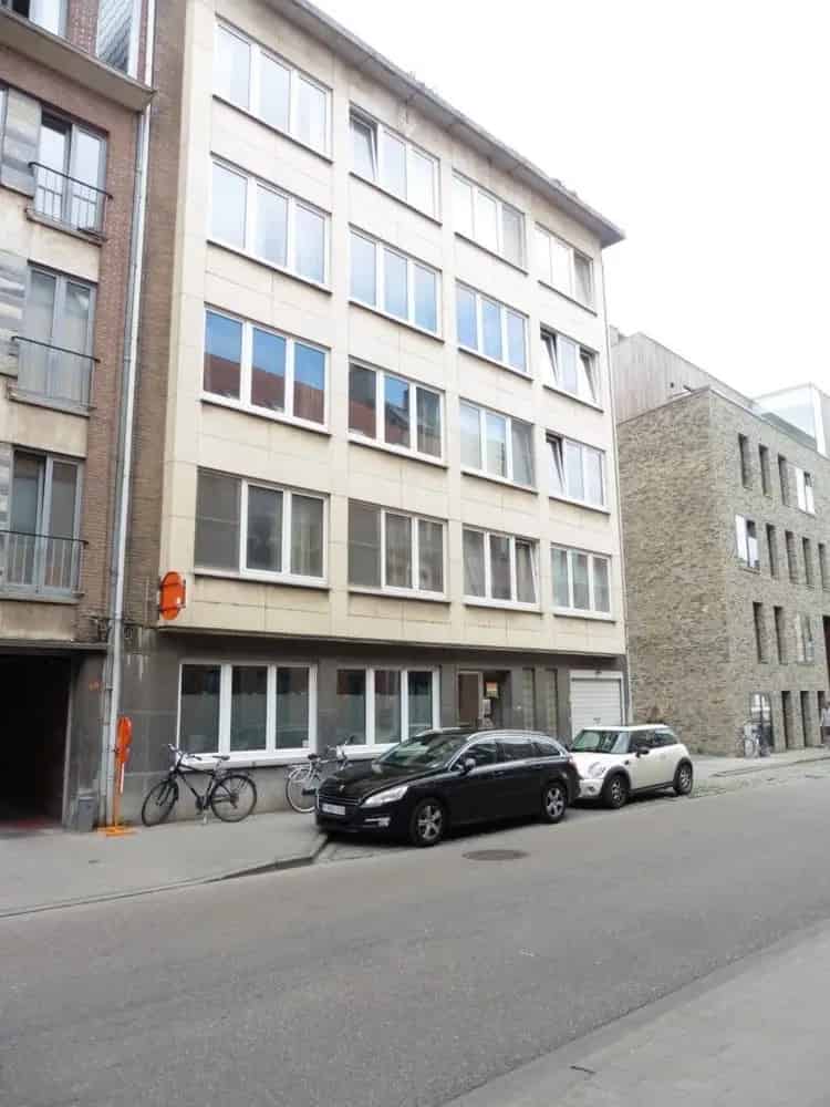 Inpandige autostaanplaats centrum Leuven nabij Vaartkom