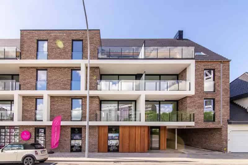 Nieuwbouw Garage te Koop Roeselare Grote Markt