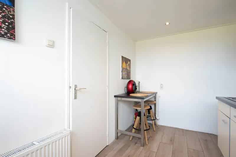 Bemeubelde Studio nabij Maastricht
