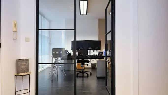 Kantoorruimte te huur Gent - 337m² - Parking inbegrepen