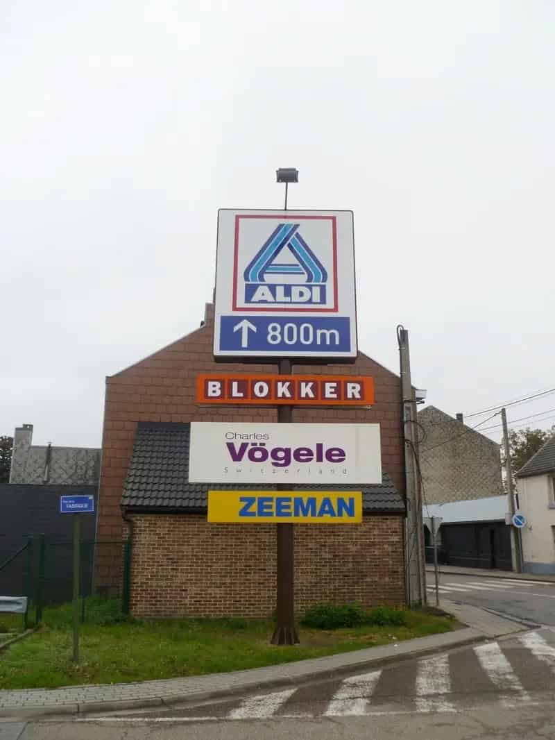 Commercieel Gelijkvloers 1015m2 te Huur