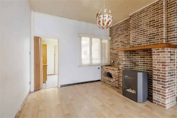 Huis te Koop Wetteren 2 Slaapkamers Nabij Winkels Scholen