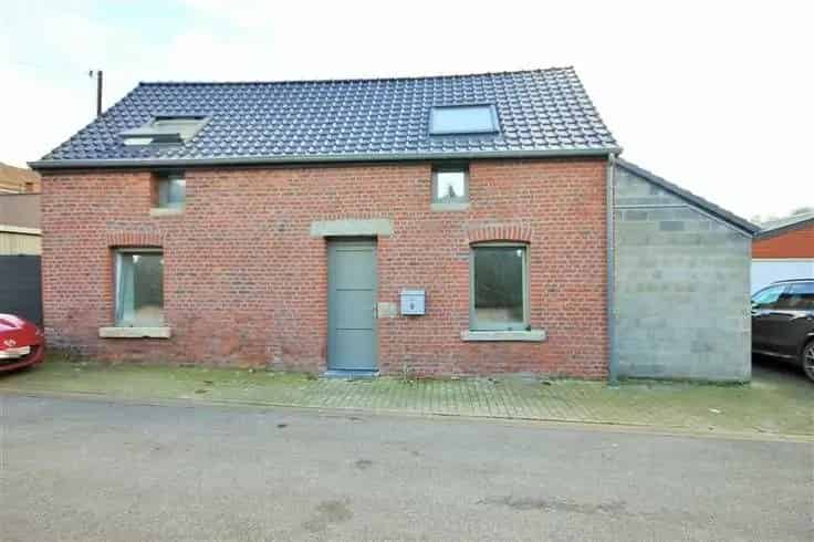 Geringeerde Villa te Jumet - 2 slaapkamers - 100m²