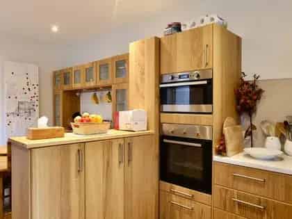 Ruime 5 Slaapkamer Huis te Huur Schaerbeek