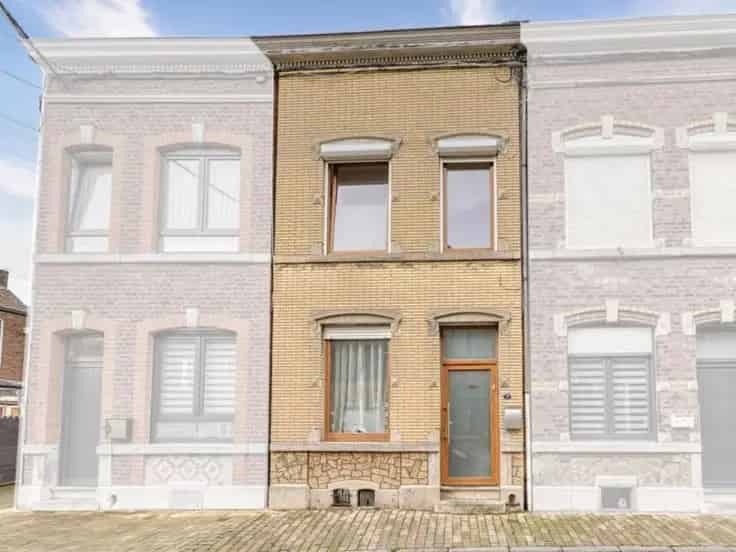 Huis te Koop te renoveren met 4 slaapkamers