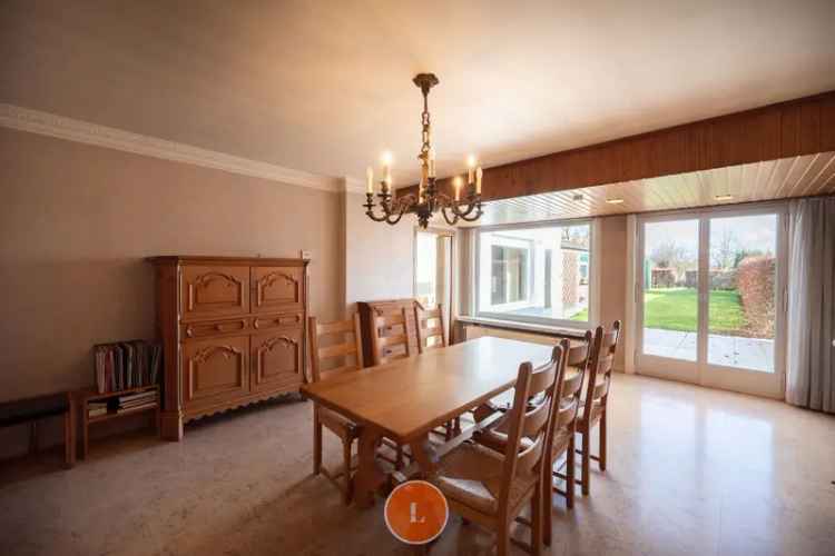 Huis te koop Wevelgem: 4 slaapkamers, grote tuin