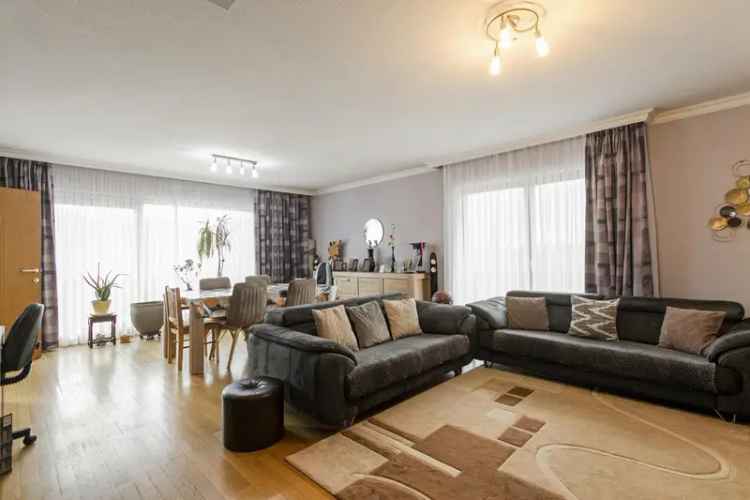 Ruim hoekappartement 3 slaapkamers Sint-Agatha-Berchem