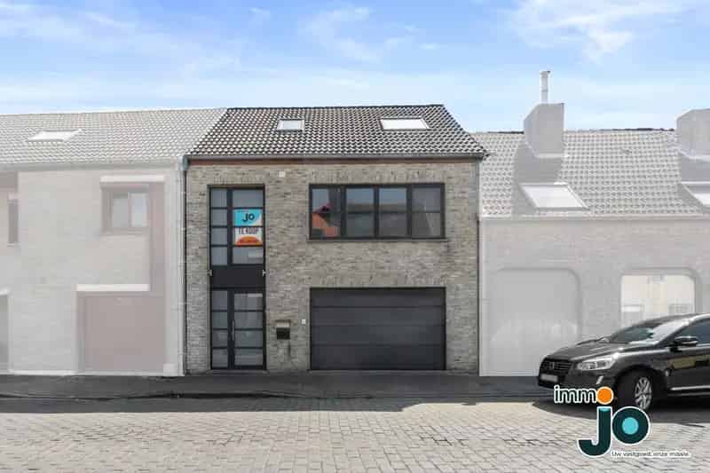 Huis te koop Oostende: Instapklare Bel-Etage met XXL Garage