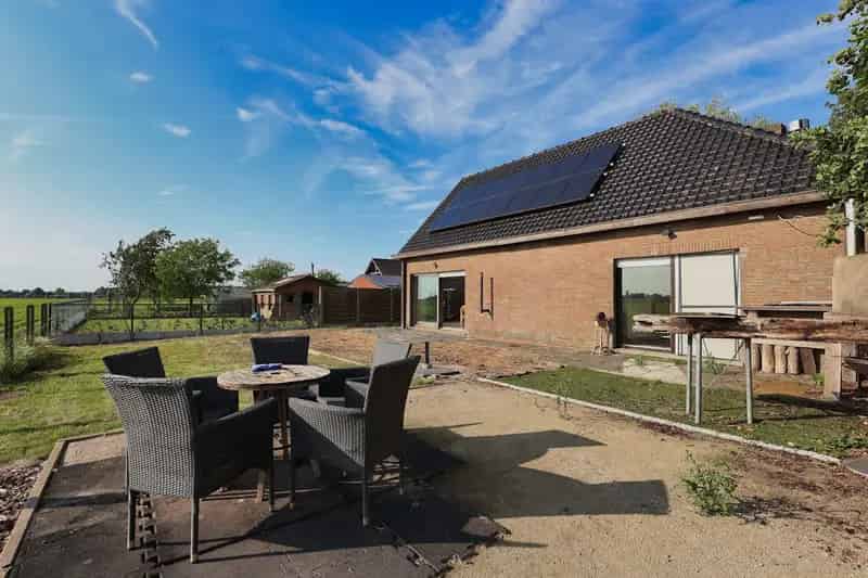 Huis te huur Grote open bebouwing met potentieel