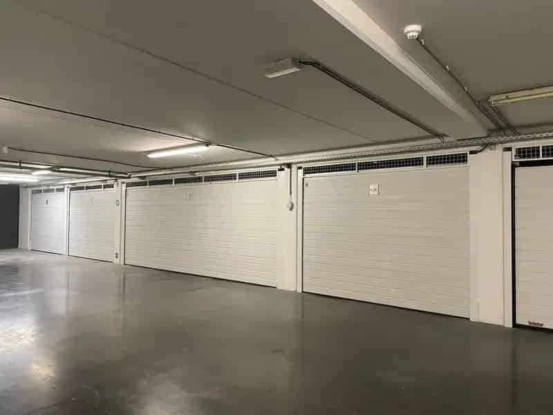 Gesloten Garagebox te huur in Villaresidentie Katelijne