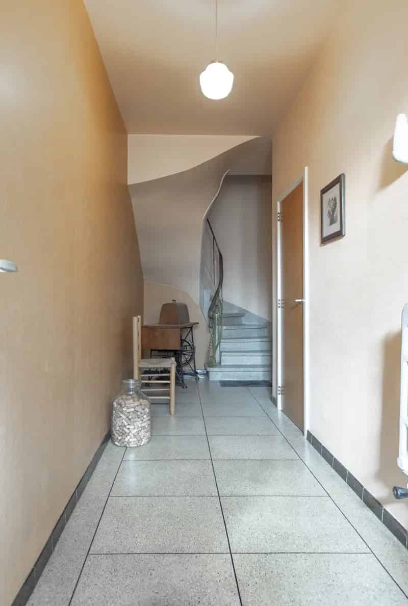 Handelshuis met 2 Appartementen en Garage te Sint-Jans-Molenbeek