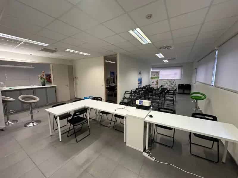 Kantoorruimte Knesselare Centrum Volledig Aanbod