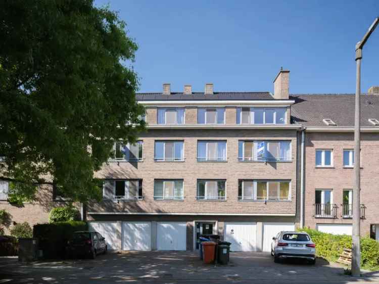 Appartement te koop Gent: Lichtrijk 1 slaapkamer nabij station Sint-Pieters