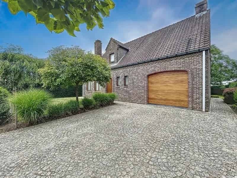 Huis te koop 4 slaapkamers tuin zonnepanelen energiezuinig