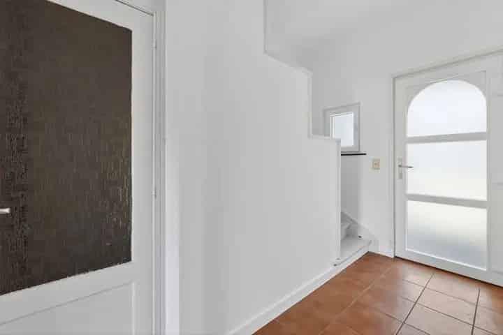 PAN Trieux 2: 4 slaapkamers, garage, kelder