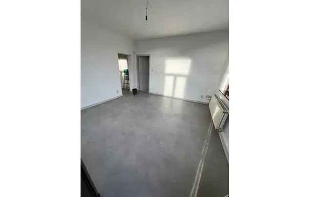 Huur 1 slaapkamer appartement van 45 m² in Namur