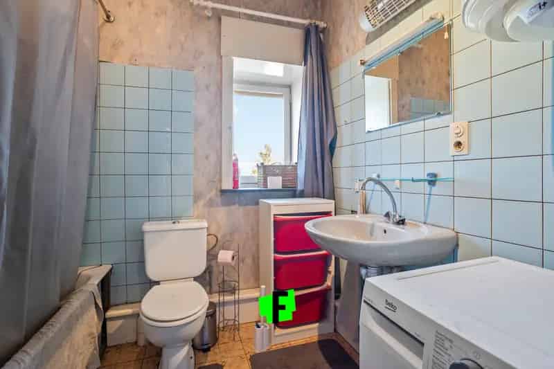 Te renoveren woning met 3 slaapkamers in Poperinge