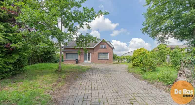 Te renoveren woning Haaltert - ruim perceel - bijgebouwen