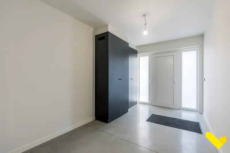 Huis te huur Tessenderlo: Gerenoveerde woning met tuin en parkeerplaats