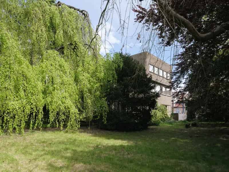 Huis te koop: Imposante villa met parktuin nabij Sint-Pietersstation