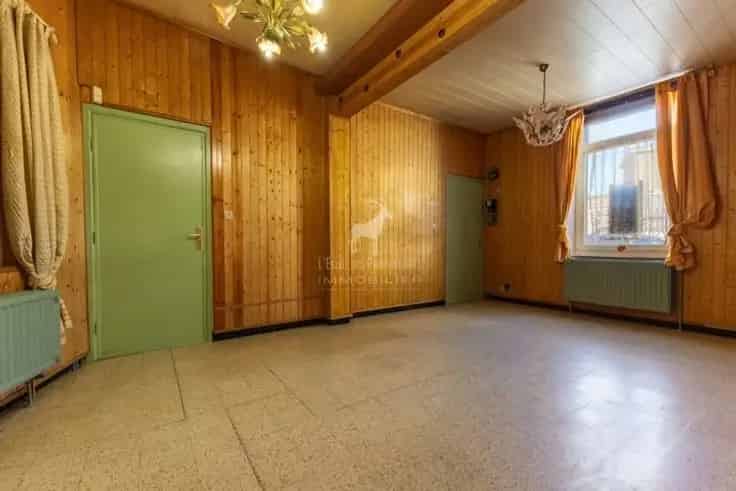 Huis te Koop Marchienne-au-Pont 2 Slaapkamers Garage Terras