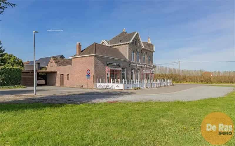 Handelspand te koop Herzele: Restaurant Brasserie met Woning