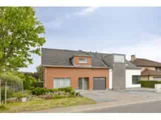 Huis te koop Itterbeek - Ruime woning met tuin en garage