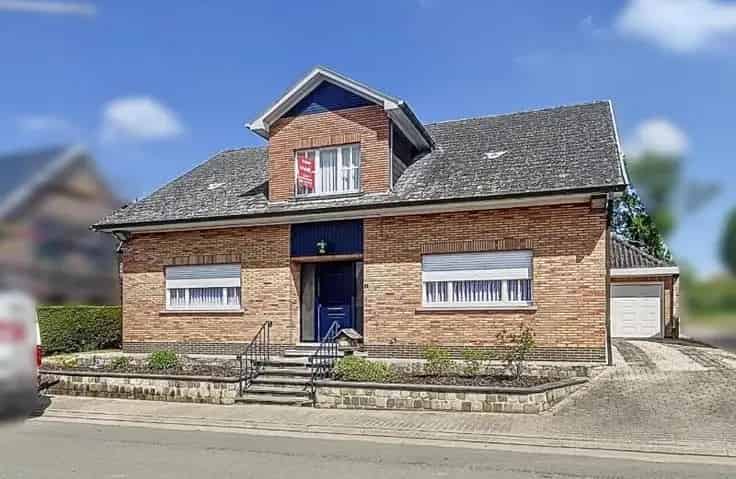Huis Te Koop Ruime Woning Met Tuin 1966