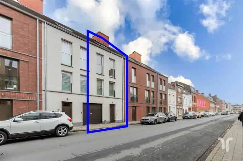 Centraal Gelegen Woning 3 Slaapkamers Garage