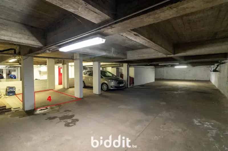 3 Autostaanplaatsen te Koop Residentie De Lorelei