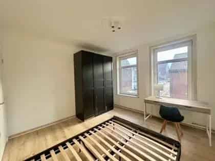 4 Slaapkamers 3 Badkamers Huis te Huur Nabij Jonet Stadion