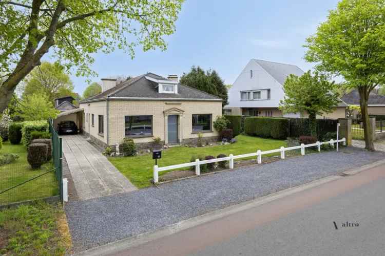 Huis te Koop Bellem: Gerenoveerde woning met tuin