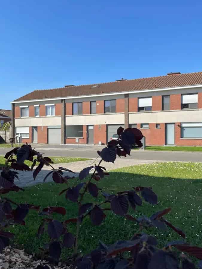 4 Slaapkamer Gezinswoning Tuin Garage