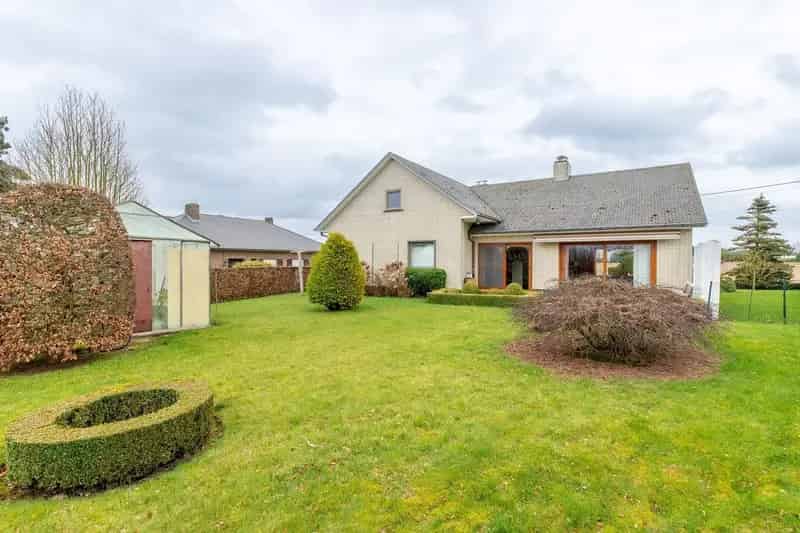 Huis te koop Maarkedal: Ruime woning met landelijk zicht