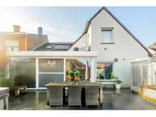 Handelsfonds te koop Roeselare - Instapklare woning met kapsalon