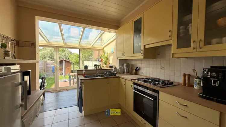 Gezinswoning te koop Wilrijk 3 slaapkamers moderne badkamer