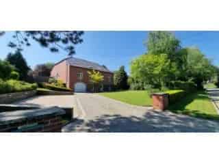 Gerenoveerde Villa te Koop Corroy-le-Grand