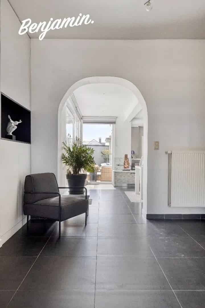 Volledig gerenoveerde woning met garage, tuin en 2 badkamers in Machelen (Zulte)