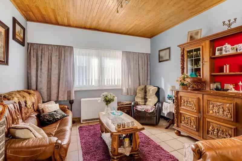 Te renoveren woning 2-3 slpk tuin dubbele garage
