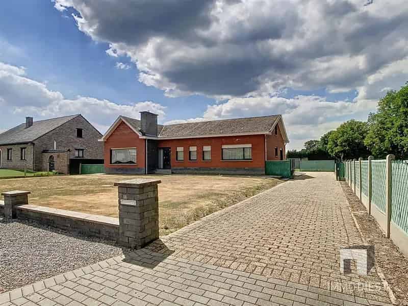 Huis te koop Tessenderlo: Ruime gelijkvloerswoning te renoveren
